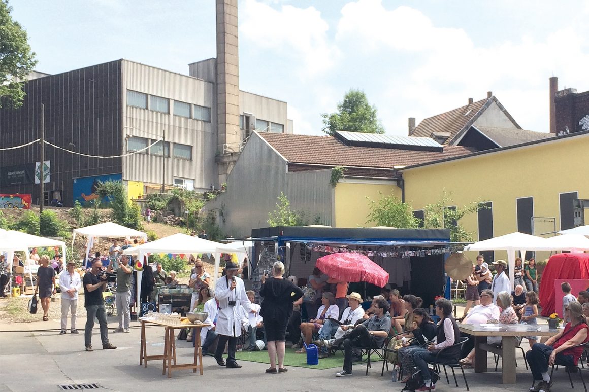 Nachbarschaftsmarkt: Hier trifft sich das Quartier! Nachbarschaftsmarkt: Hier trifft sich das Quartier!